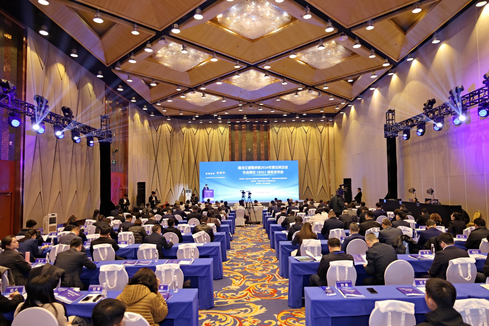 1760702806499420.jpg 1760702806499420.jpg